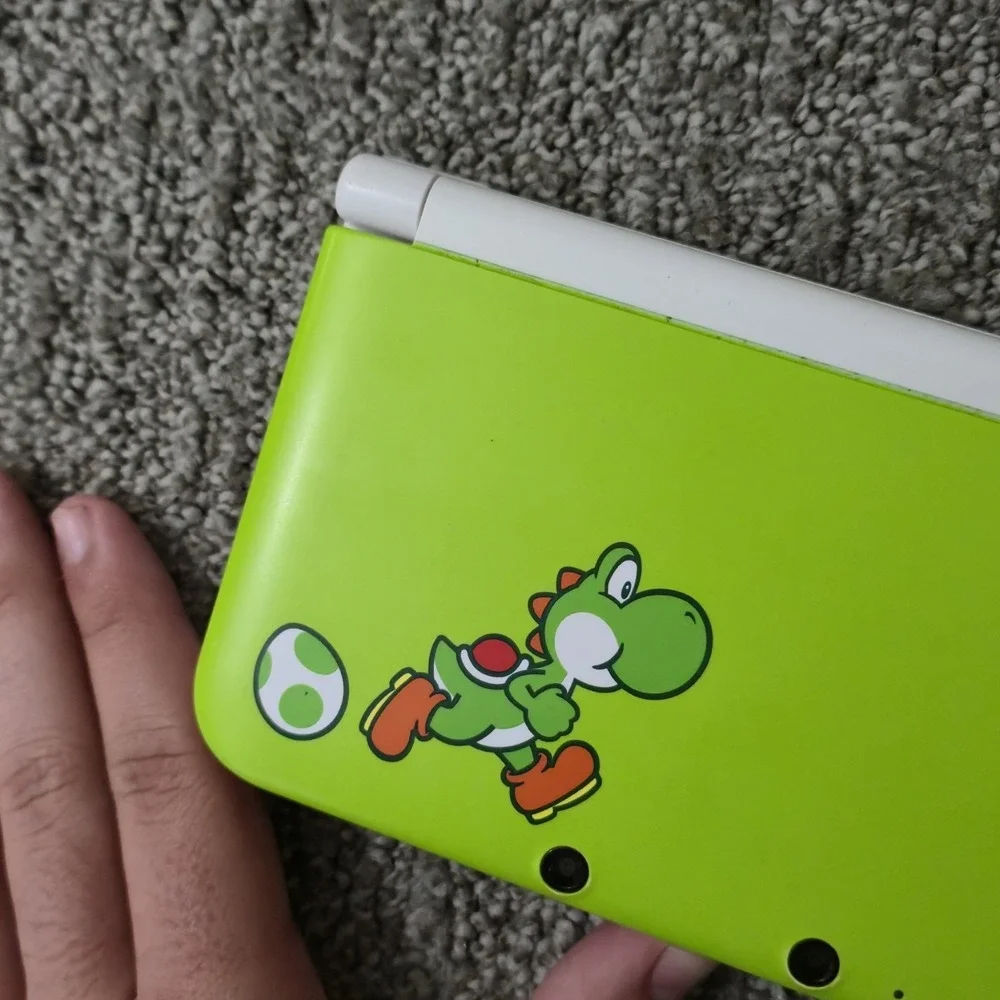 Nintendo 3DS XL Console - Yoshi Special Edition - USED - No Charger READ